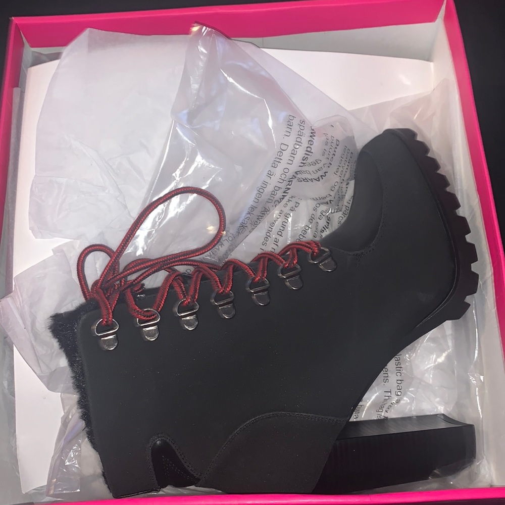 Brand new lace up boots